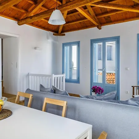 Strada Villa