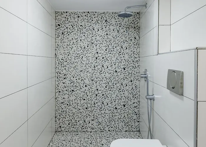 Strada Vila Skopelos